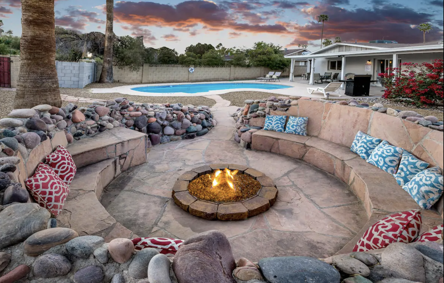 Loma Vista | Amazing Backyard Pool & Fire Pit