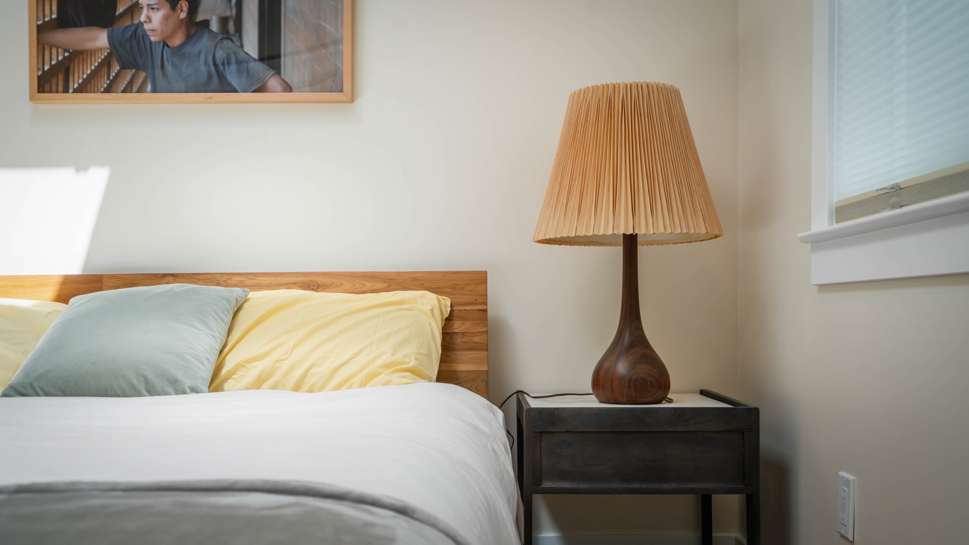 Primary bedroom, Queen bed with ensuite bathroom