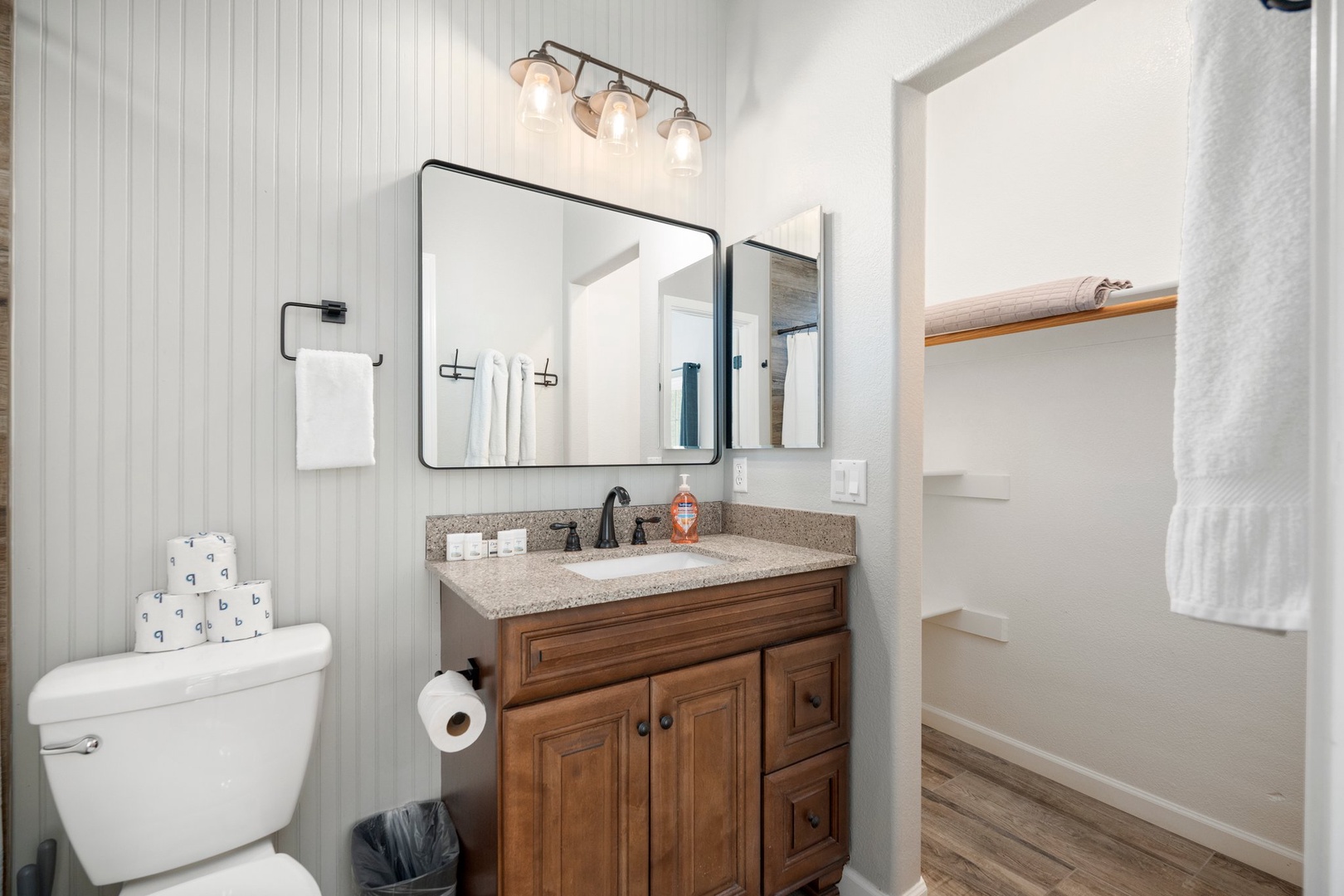 Second primary suite bathroom