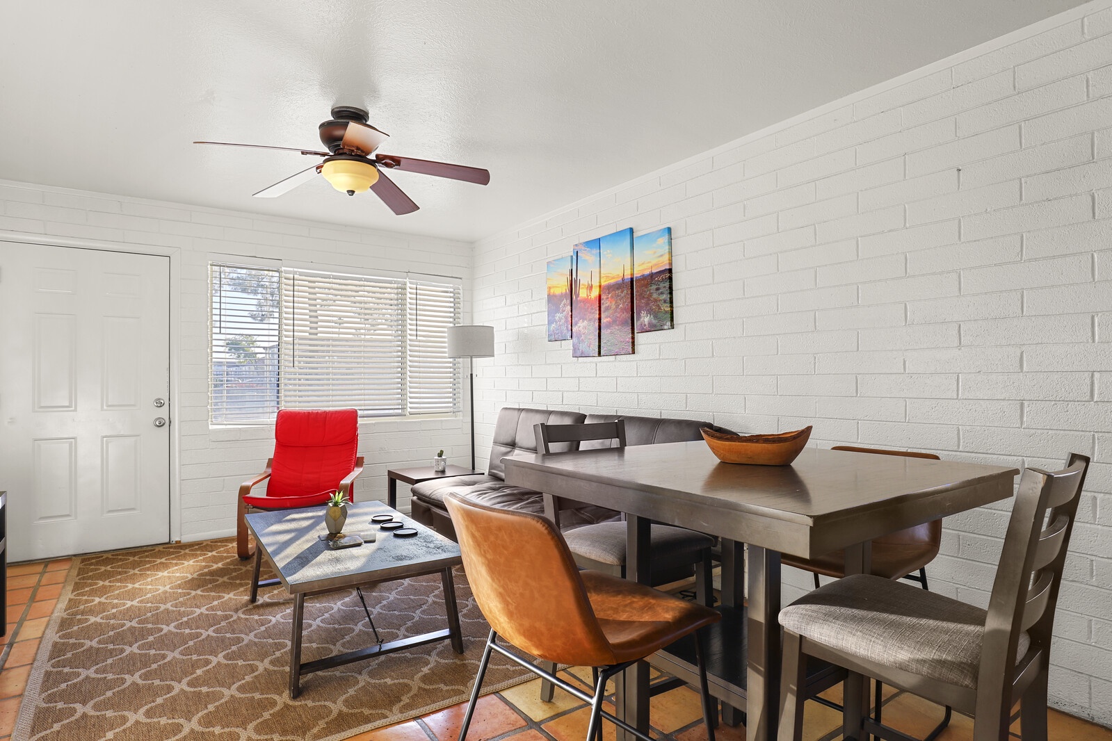 Open living/dining concept!