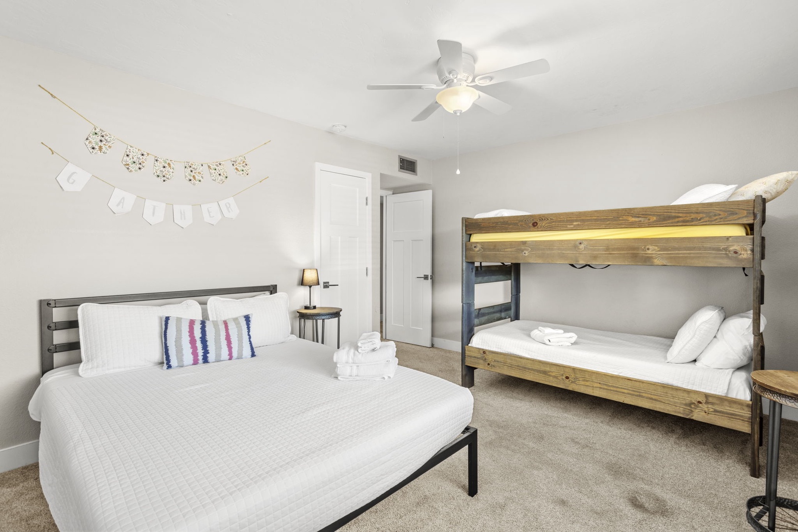 Bedroom 3 - Queen Bed & Bunk Bed