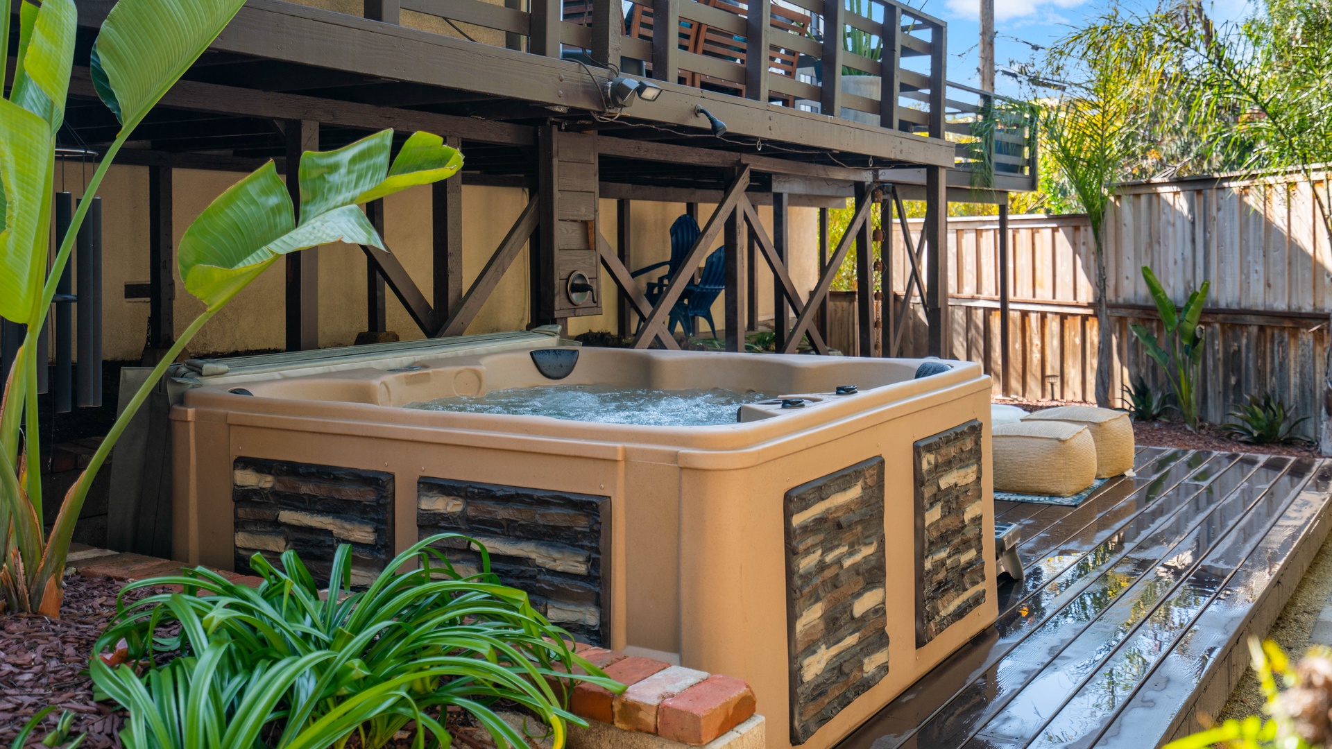 Hot Tub & Outdoor Shower