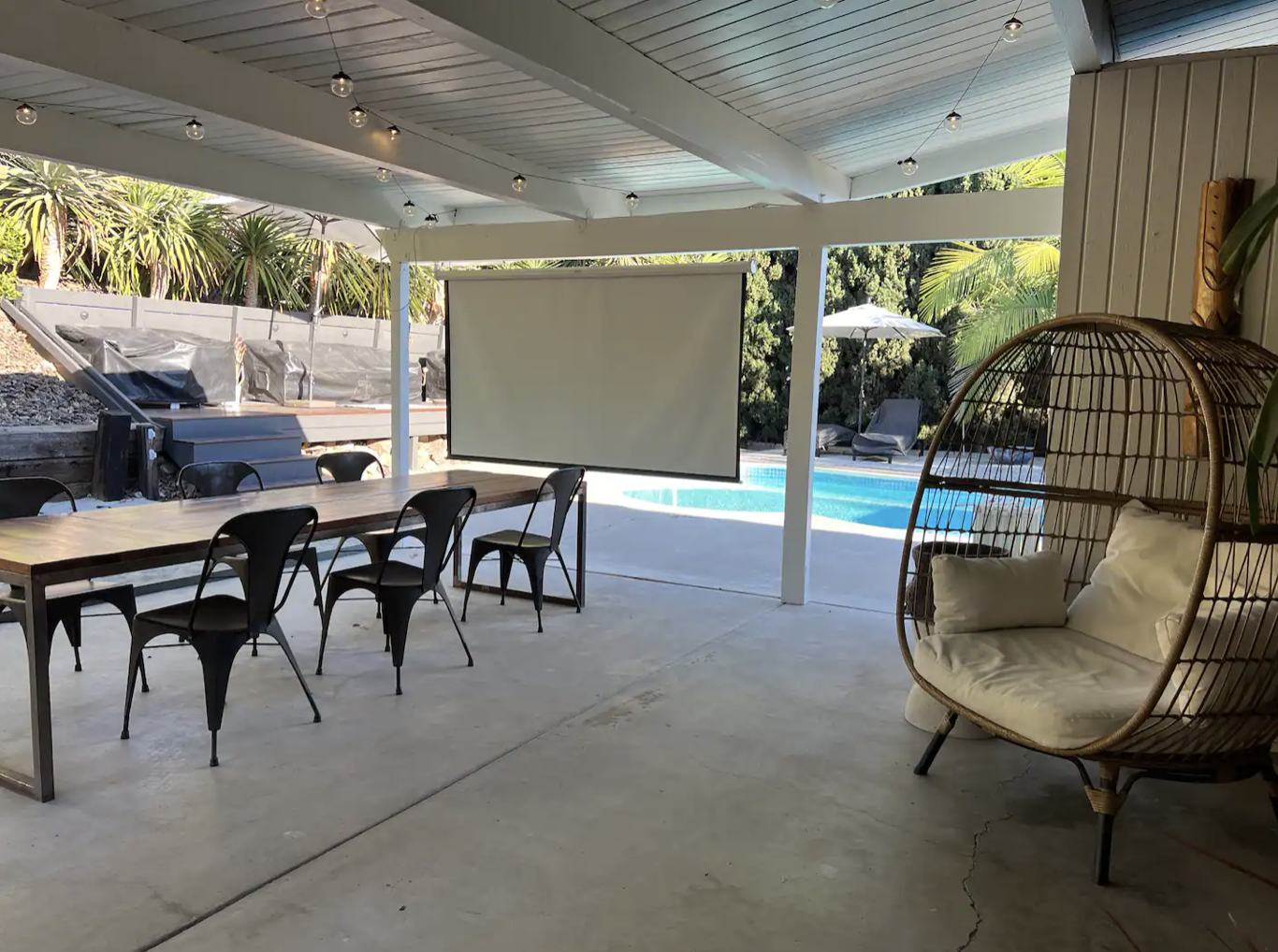 Patio Cinema Screen with Projector for movies under the stars