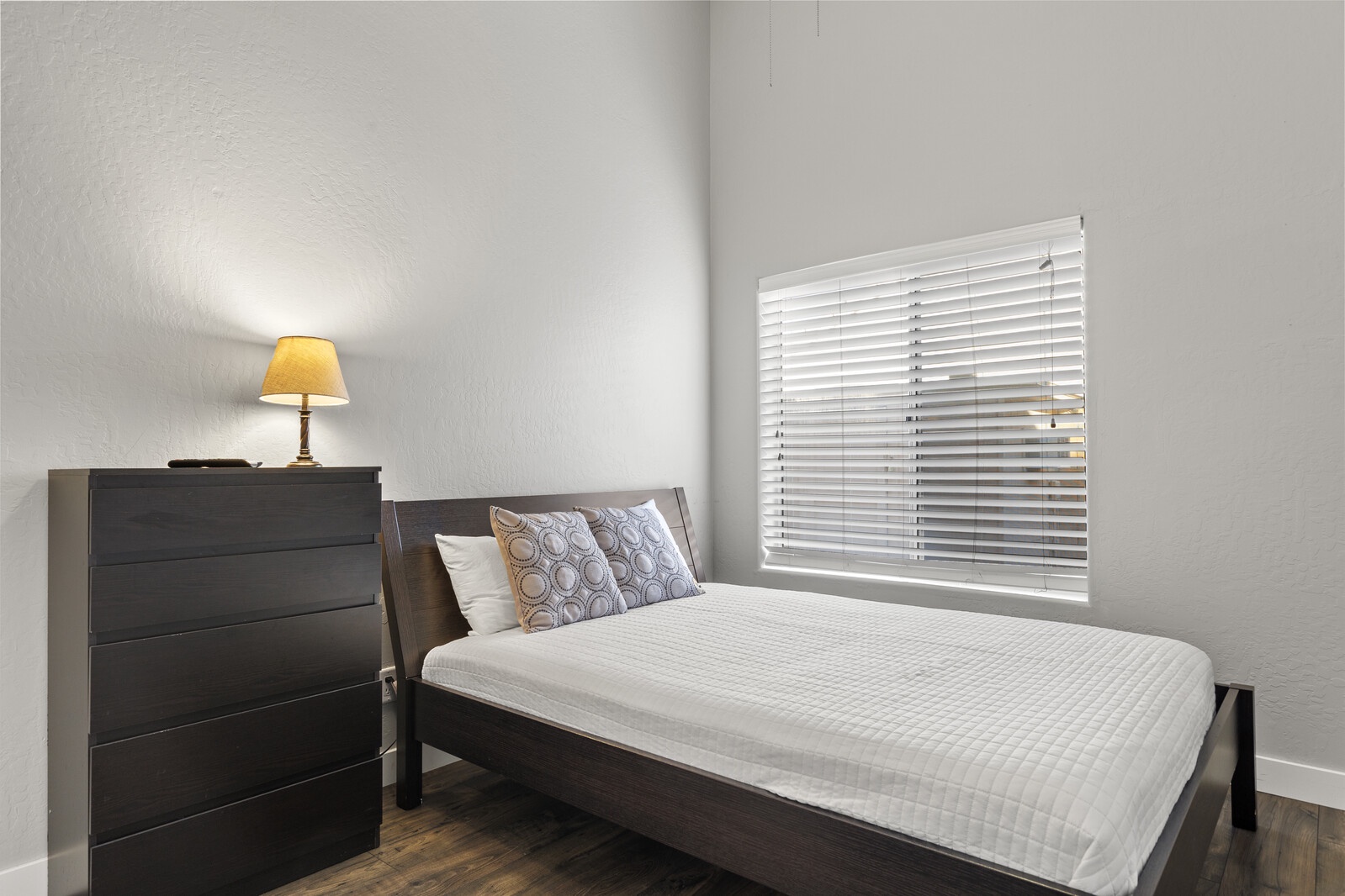 Third Bedroom: 1 Queen Bed with streaming smart tv