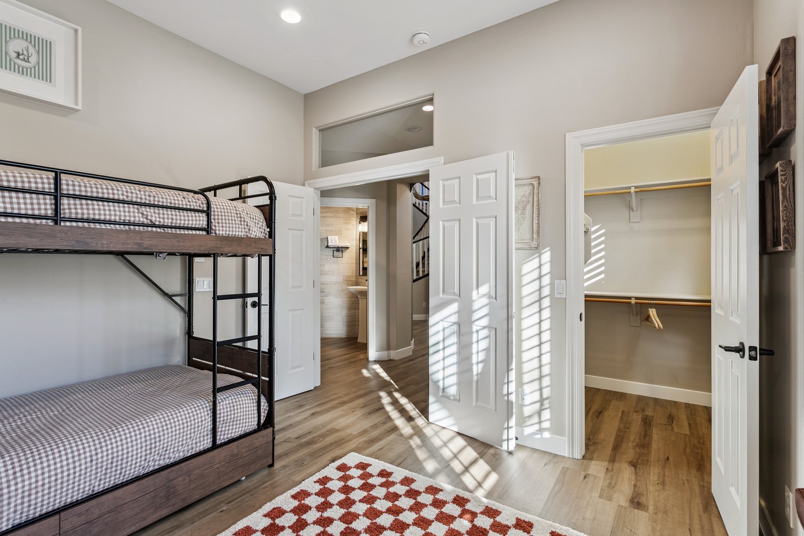 First Floor - Guest Bedroom - 2 Twin Bunk Beds