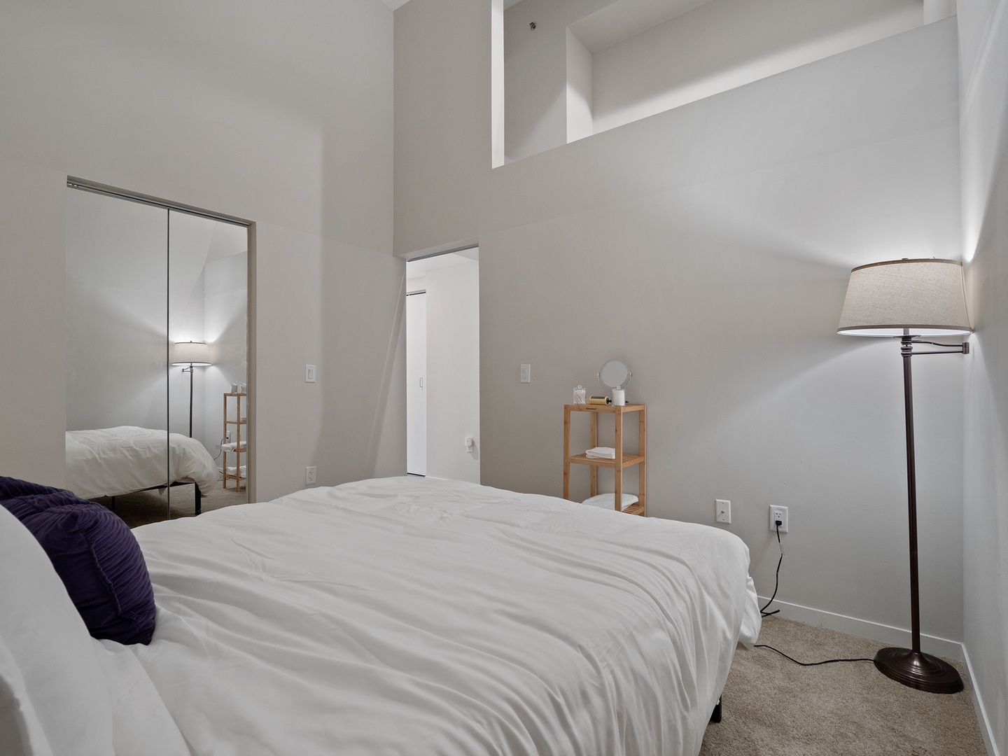 Simplicity meets sophistication in this minimalist bedroom