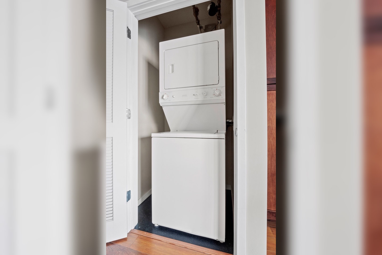 Convenience Meets Clean: Accessible Laundry Room at Your City Club Oasis