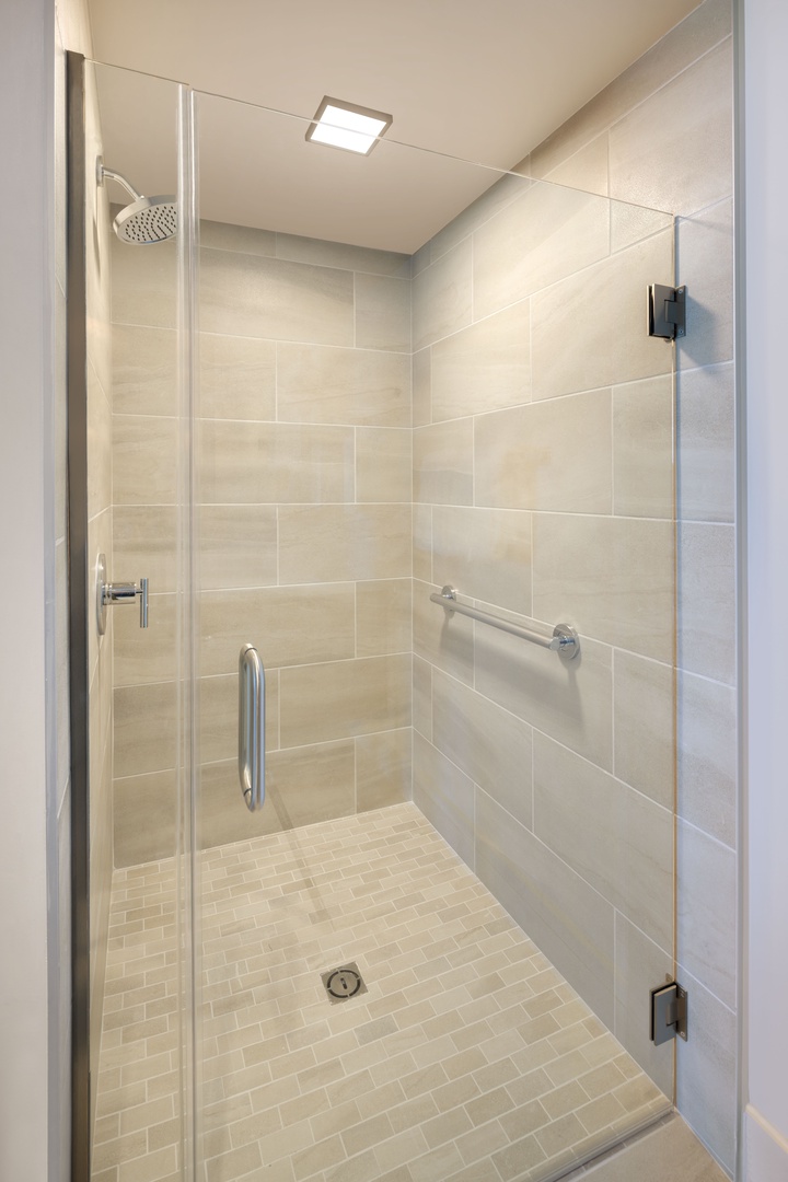 Enjoy Comfort in Your Modern Bathroom Escape