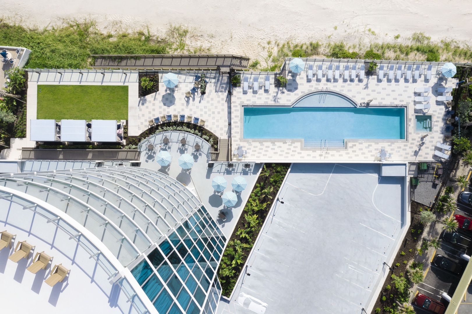 Indulge in the lap of luxury with breathtaking ocean vistas at Max Beach Resort in Daytona Beach, Florida.