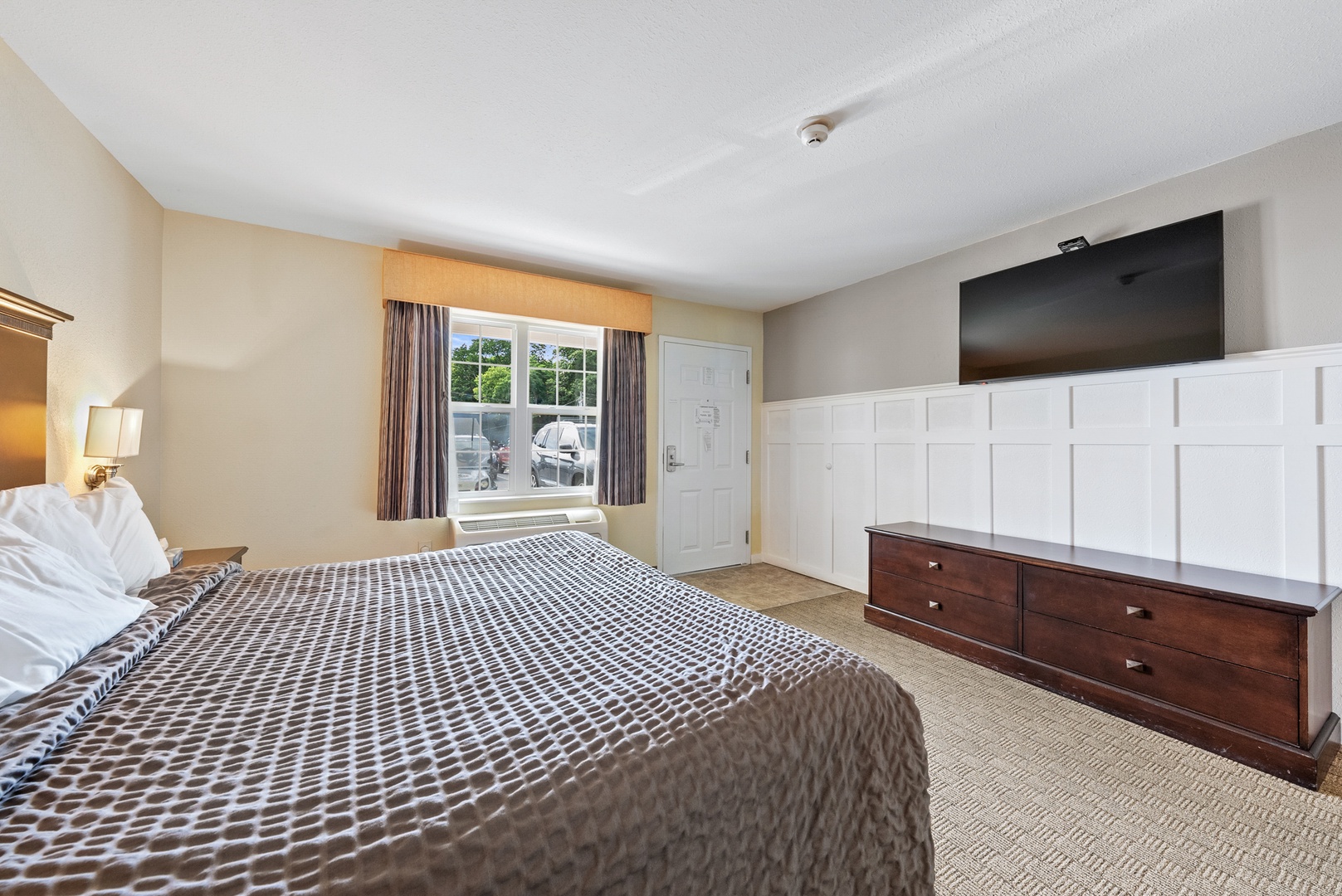 how to find best accommodation in Kelleys Island