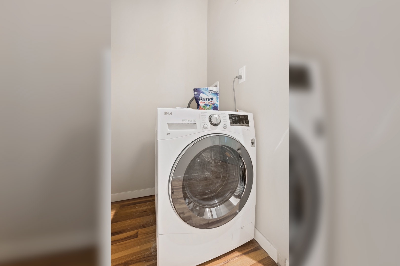 city club washer dryer amenities
