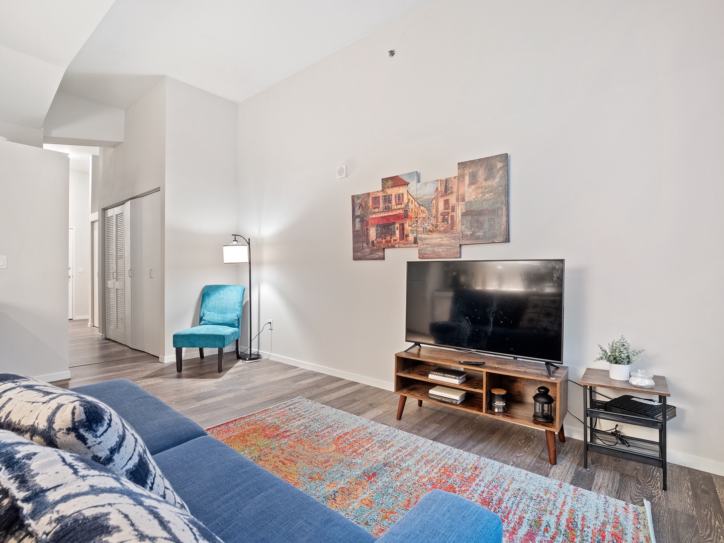 Enjoy the natural light and modern décor in this bright living room