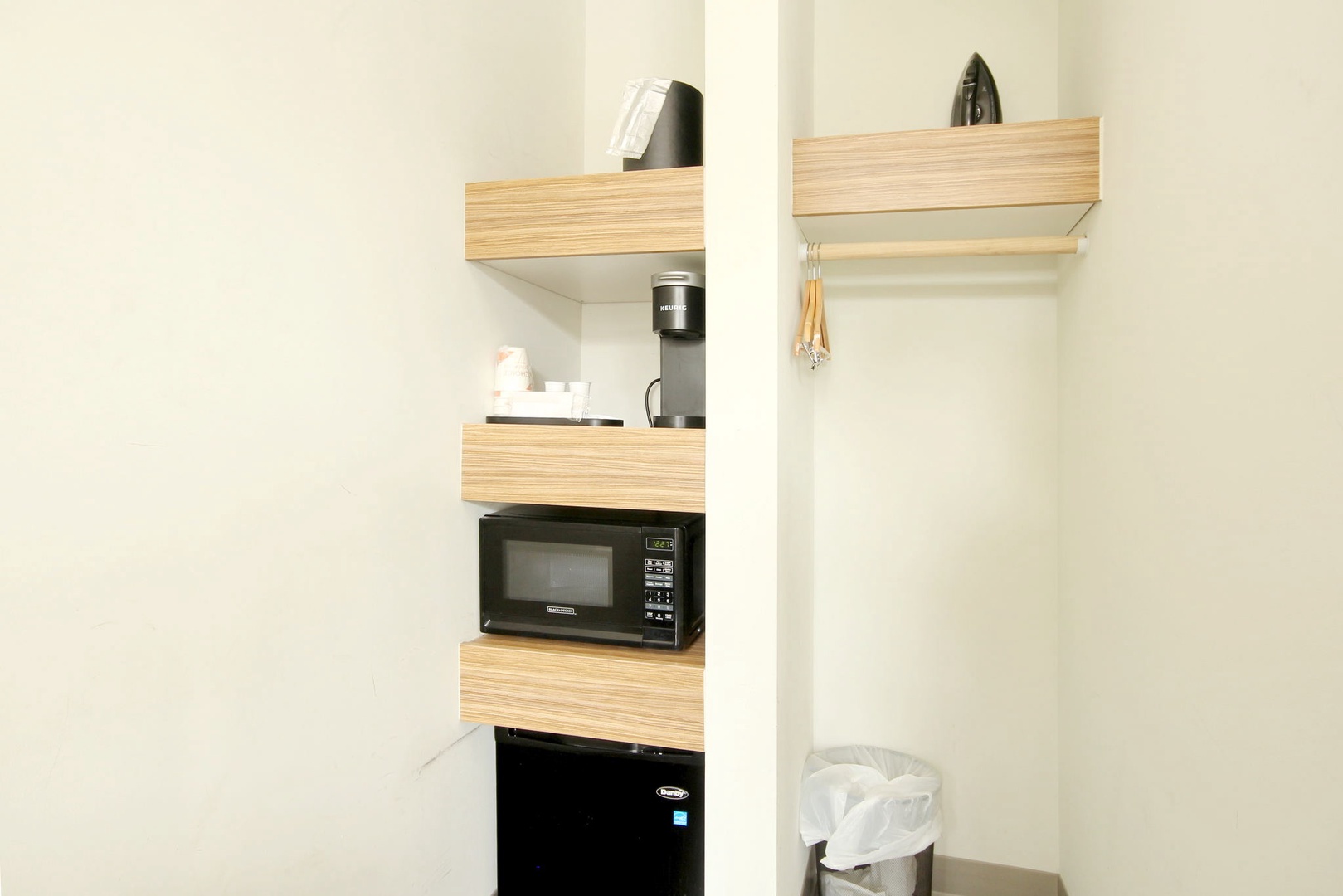 Accommodation with modern amenities in Holiday Shores