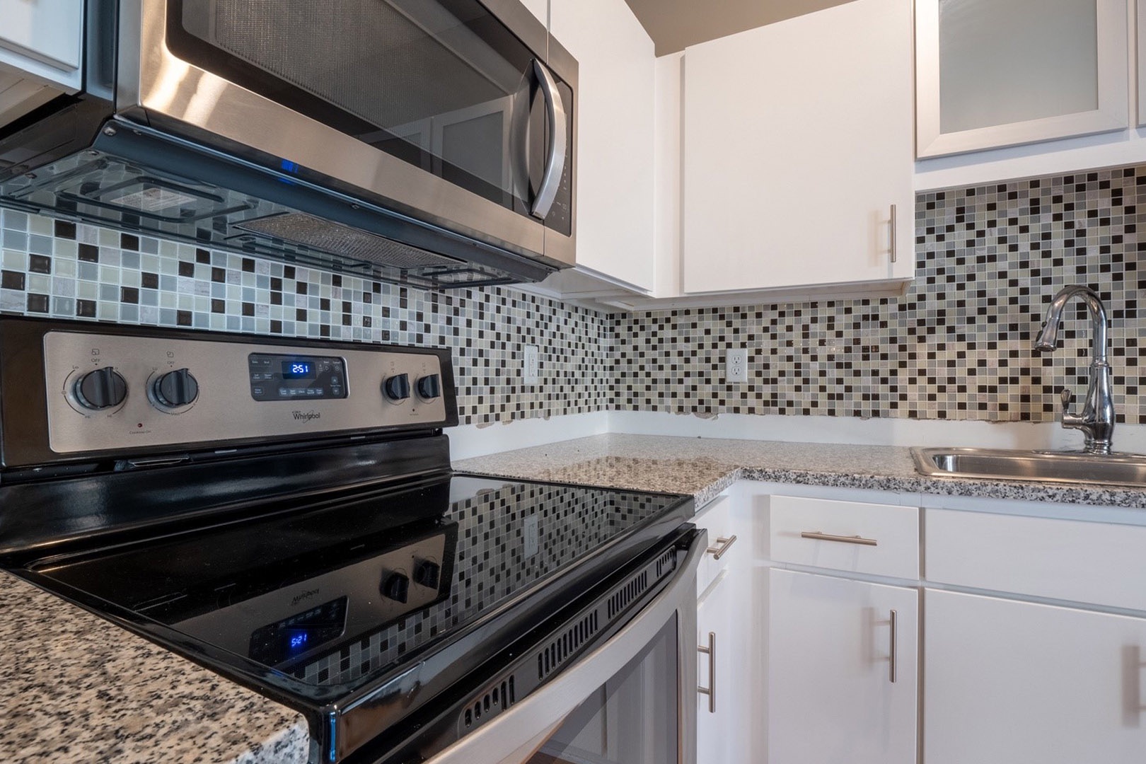 Create Delightful Meals in this Modern Kitchen Space