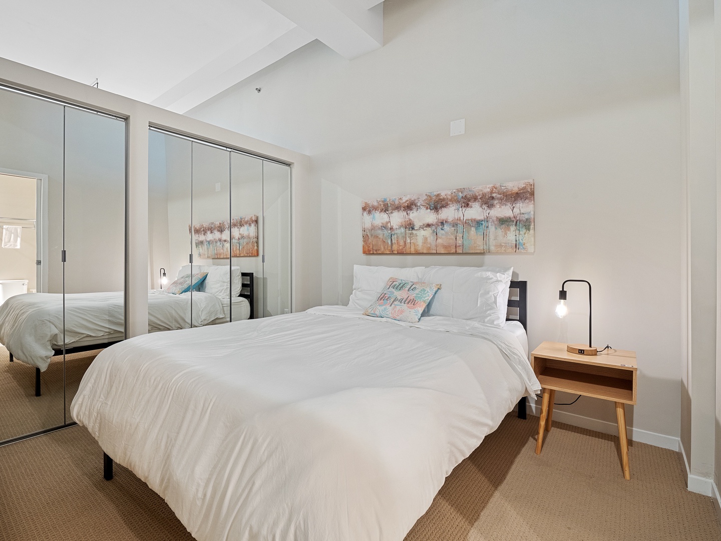 Simplicity meets sophistication in this minimalist bedroom