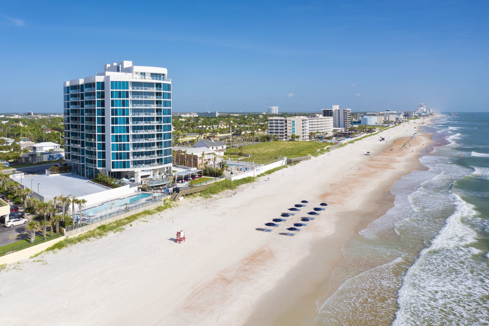 Sun, sand, and pure indulgence at Max Beach Resort. Every moment here is a memory waiting to be cherished