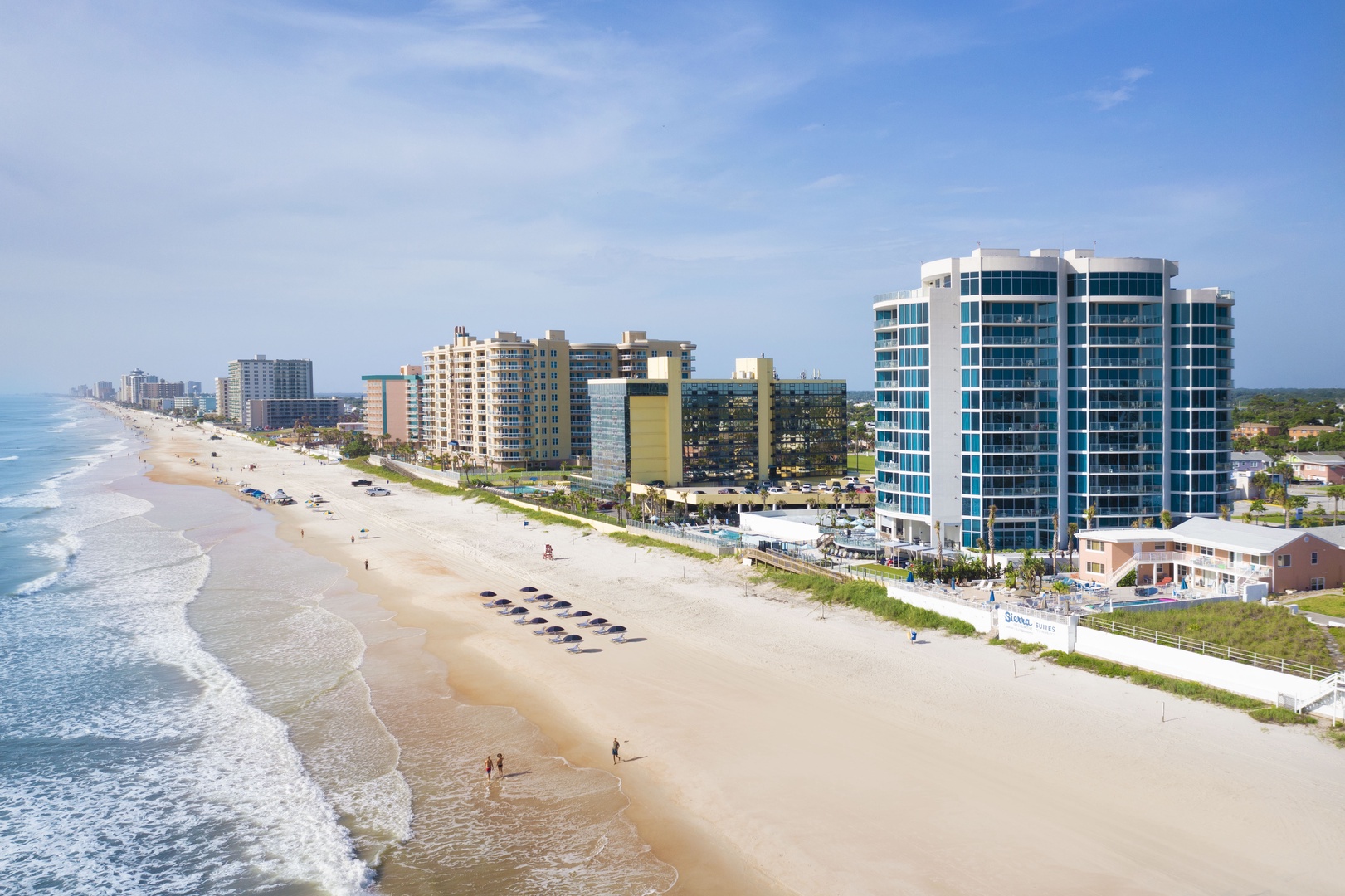 In the embrace of luxury and nature – Max Beach Resort. Your gateway to serenity on the shores of Daytona Beach