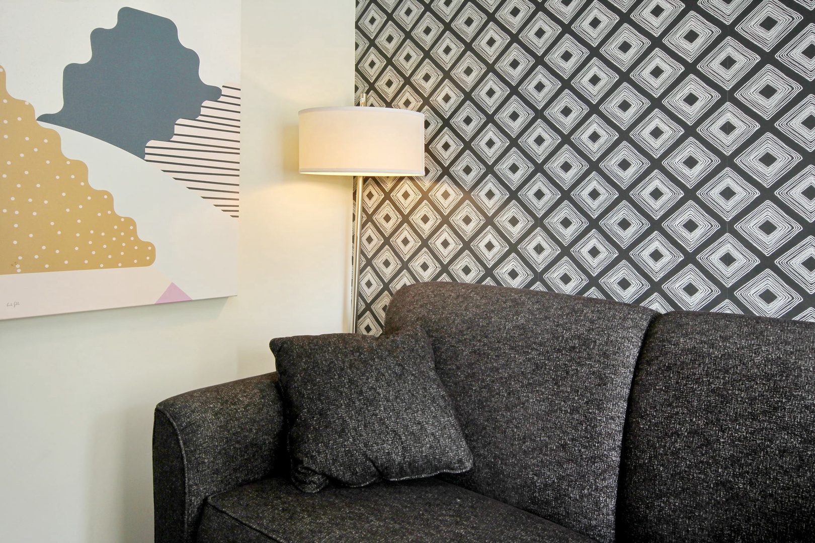 49-web-or-mls-IMG_Holiday Shores_Room211_ESNQ2_02