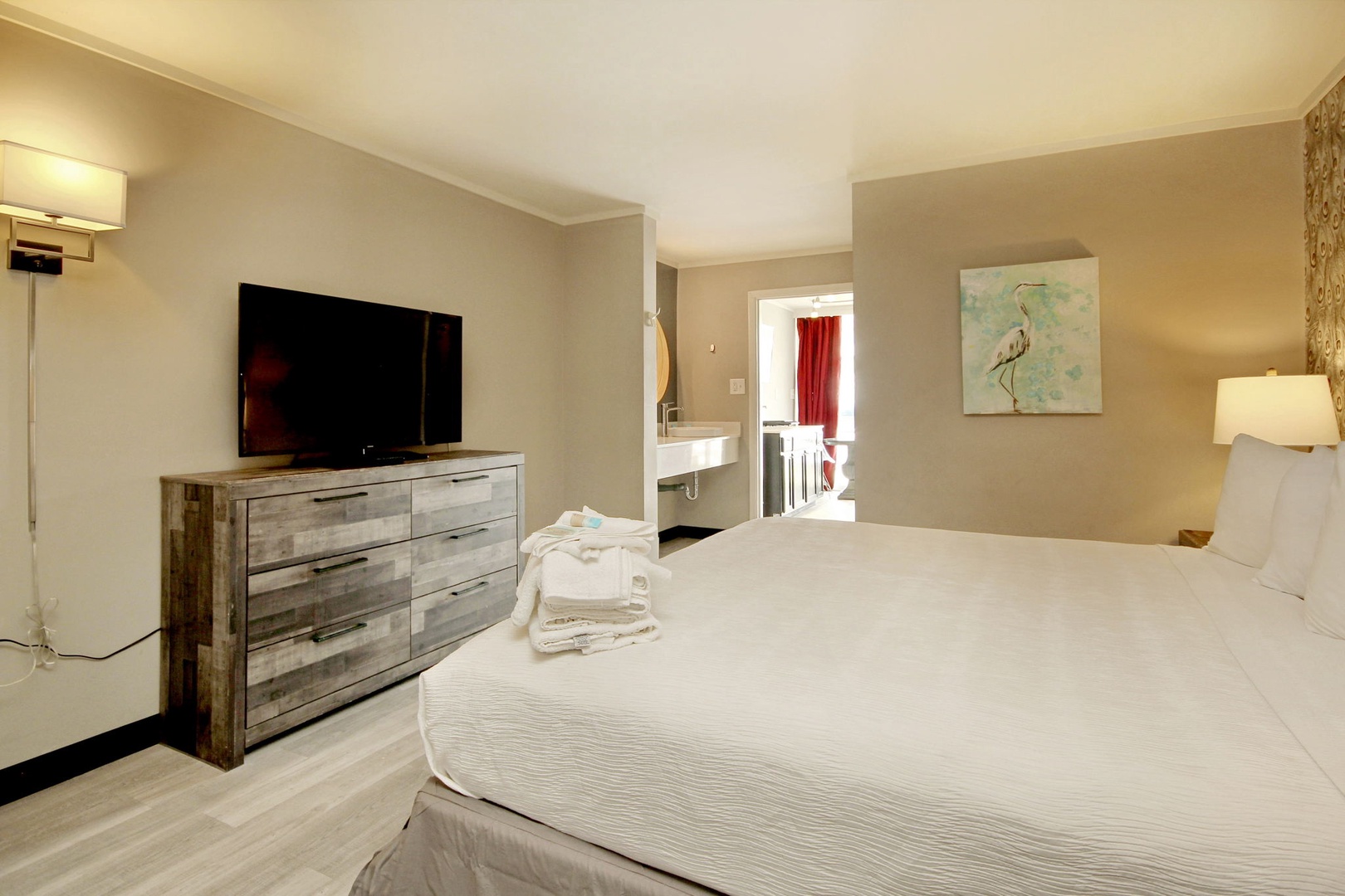 48-web-or-mls-IMG_Room142_WK _03