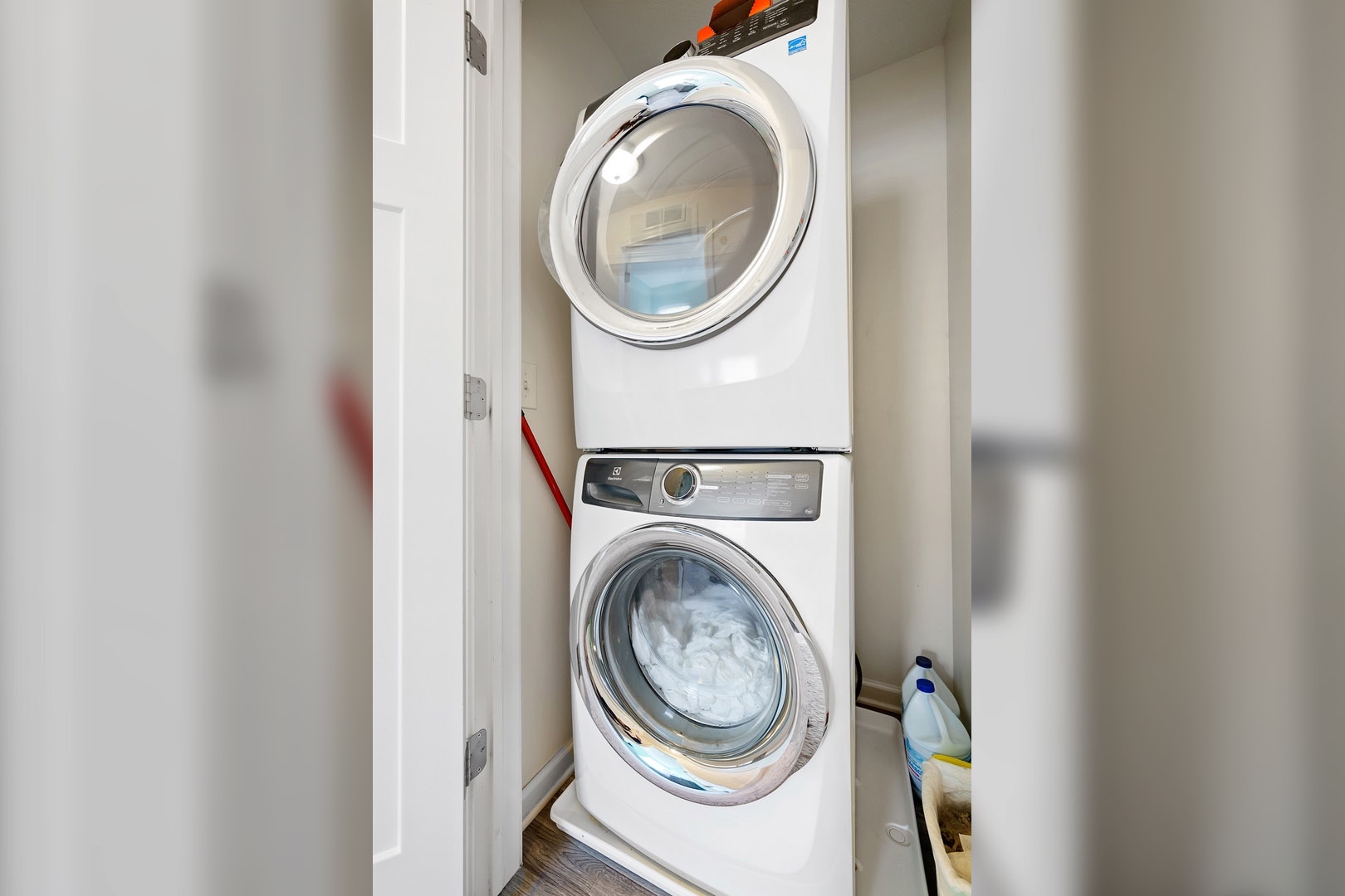 washer dryer cleveland hotel amenities
