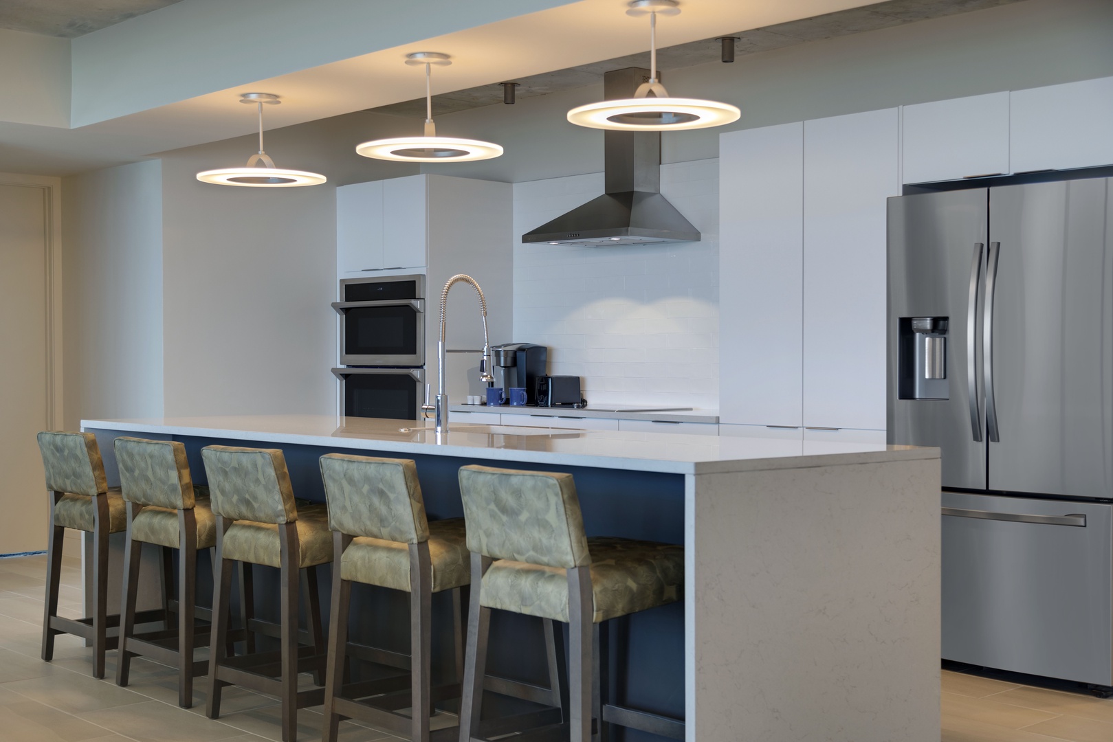 Cooking with a Breeze: Oceanfront Kitchen with Premium Amenities