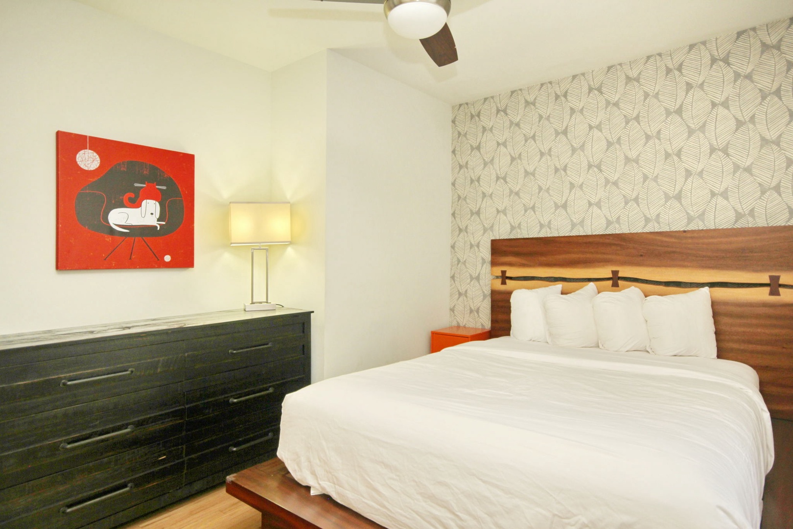66-web-or-mls-IMG_Holiday Shores_Room300_ESNKKQ_12