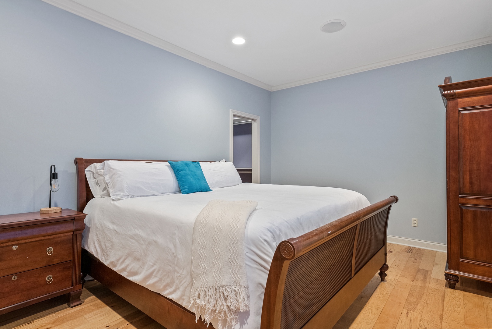 Bedroom in Downtown Cleveland Luxury Rental Home