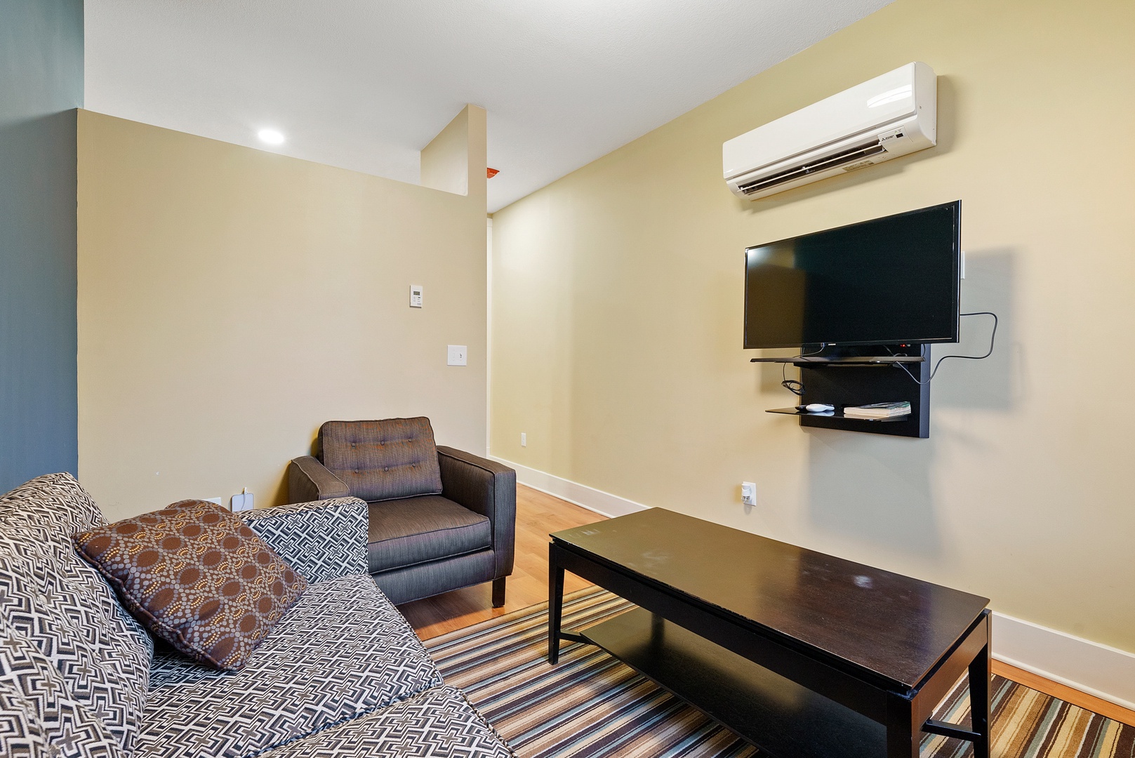 where to stay in St. Clairsville