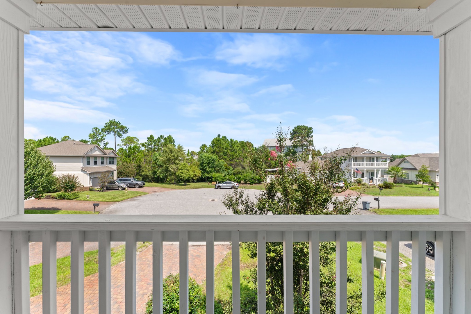 33-web-or-mls-305 Tropical Vreeze Dr040