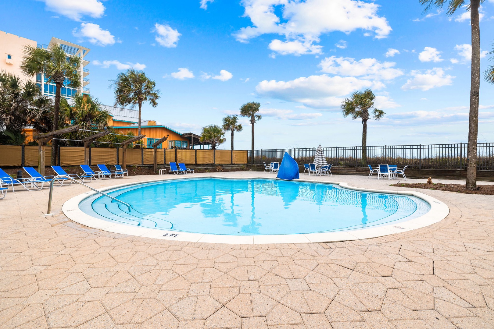 Array_1751ScenicHwy98PH18-45