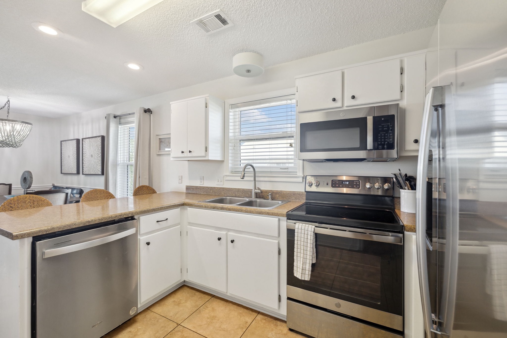 Array_11BeachsideDr1031-31