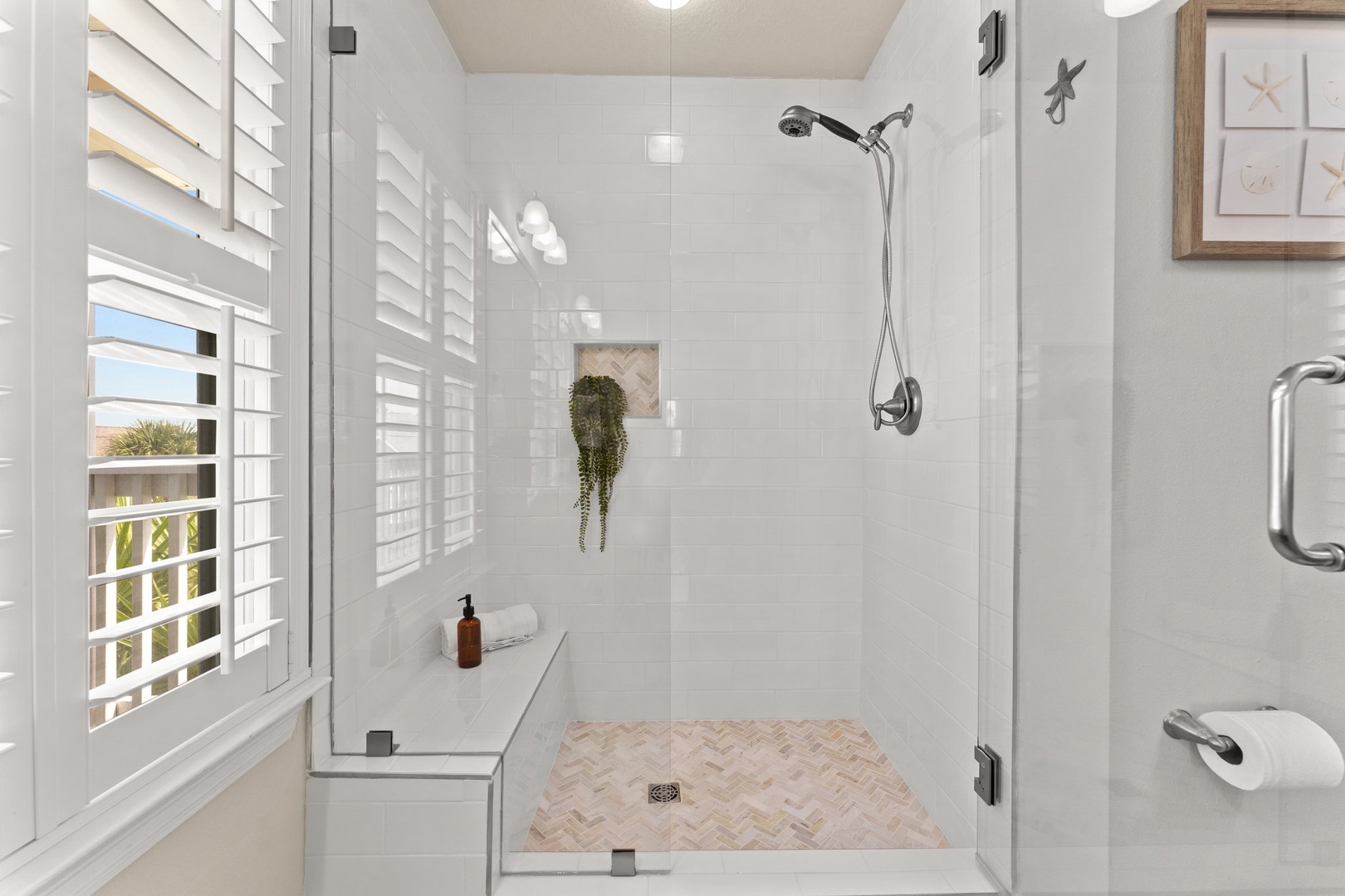 32-web-or-mls-305 Tropical Vreeze Dr039
