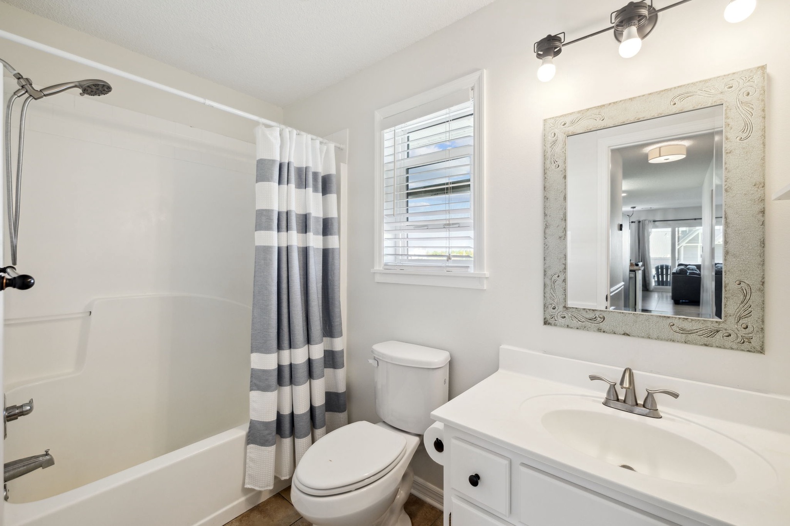 Array_11BeachsideDr1031-39