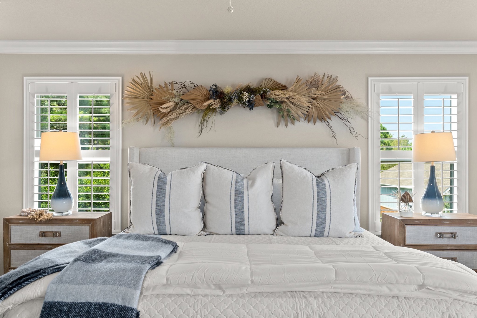 28-web-or-mls-305 Tropical Vreeze Dr035