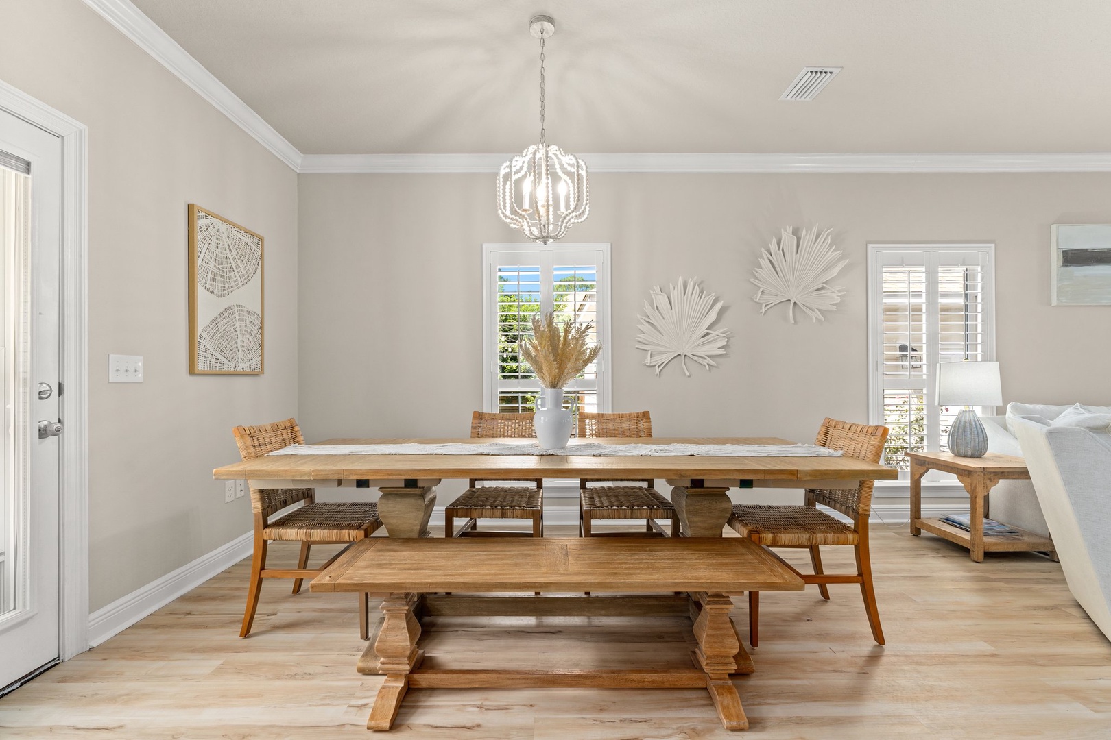 13-web-or-mls-305 Tropical Vreeze Dr020