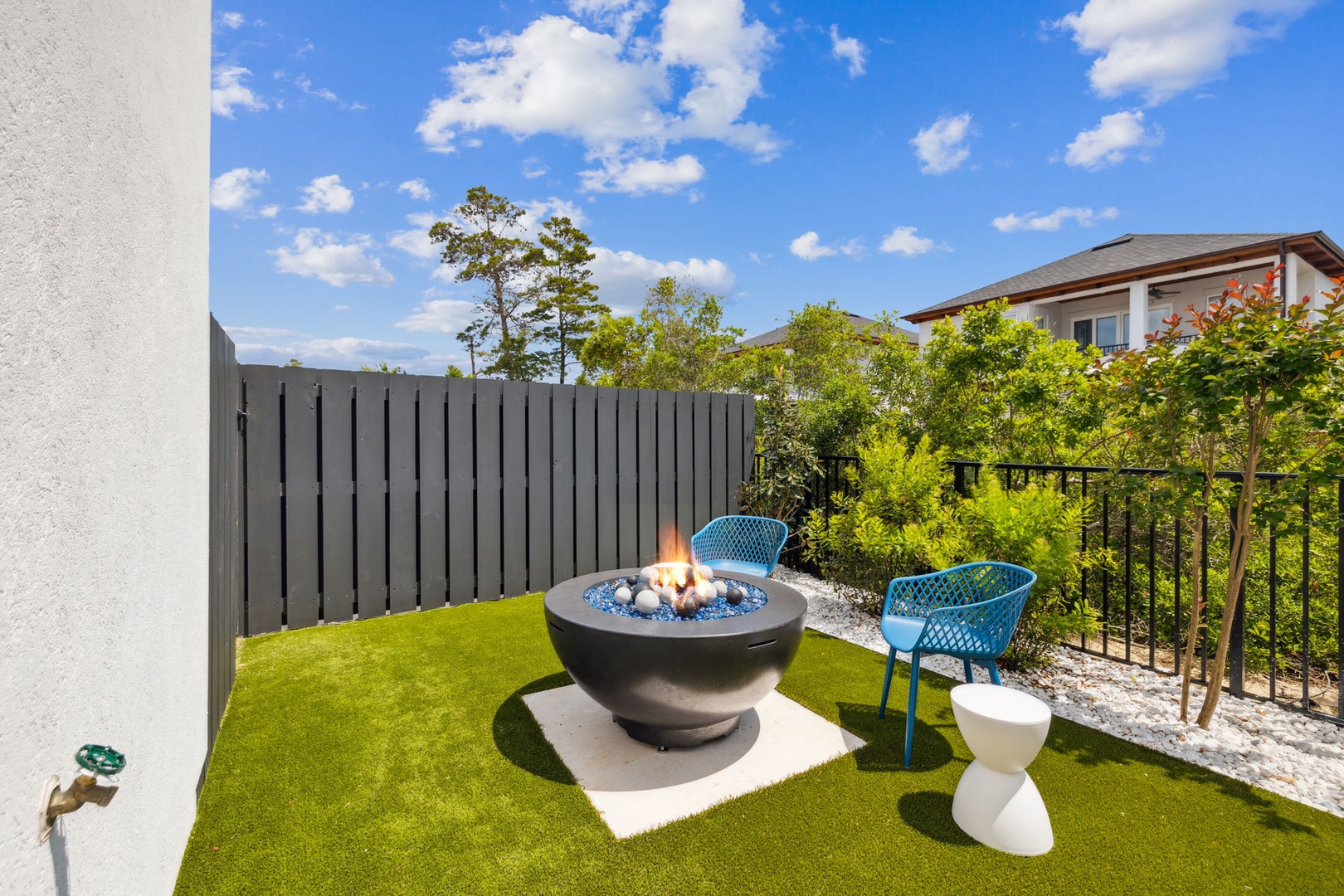 Array_50SeaCroftCove-36
