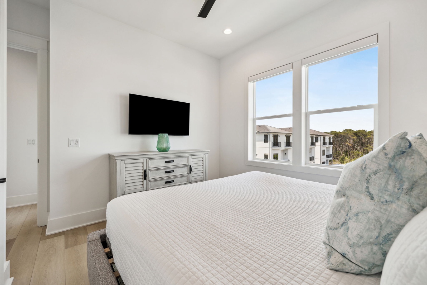 Array_50SeaCroftCove-99