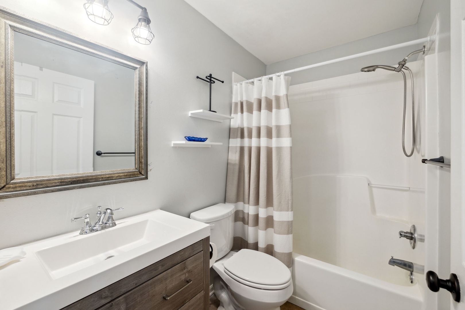 Array_11BeachsideDr1031-26