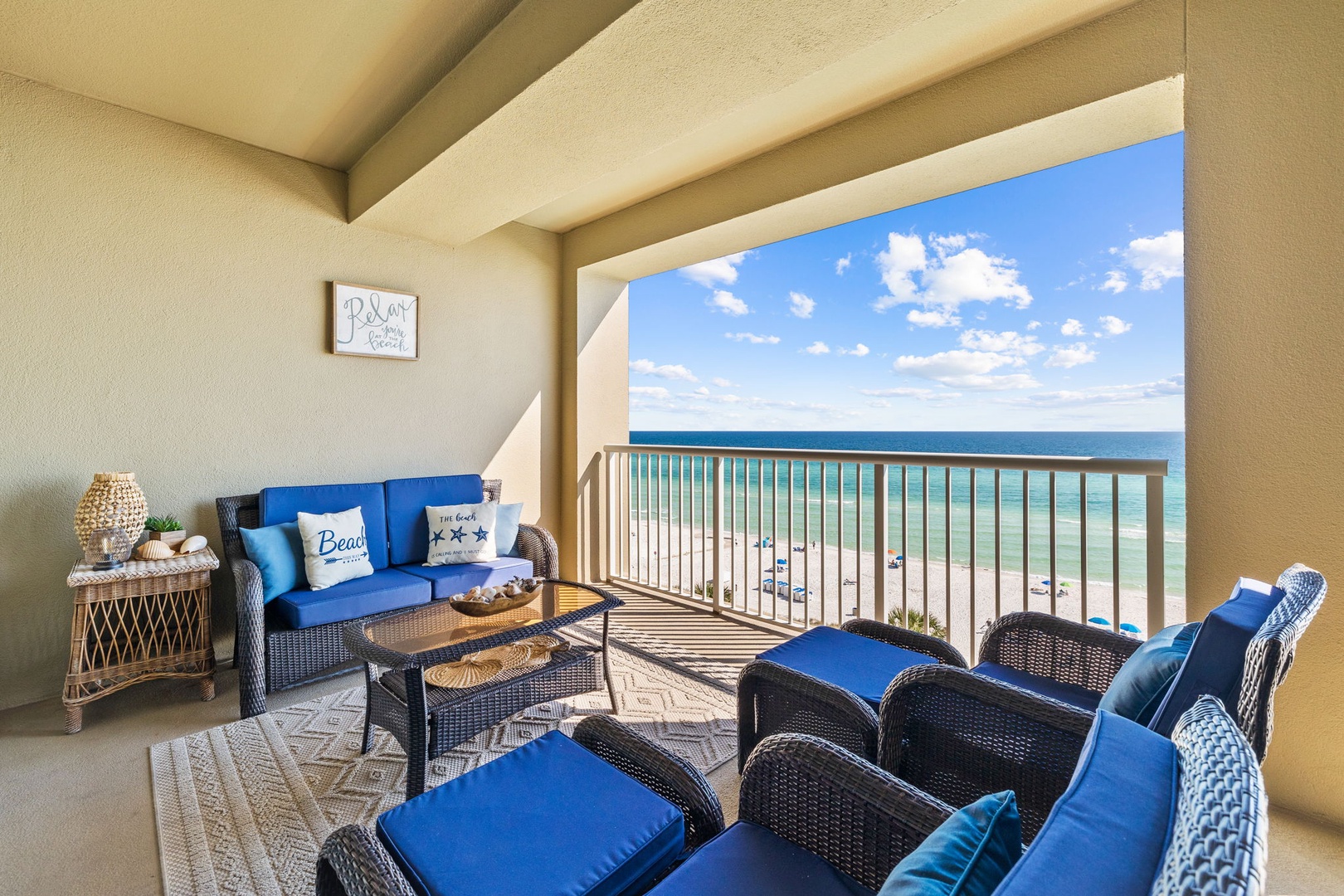 Array_11807FrontBeachRd1-703-8