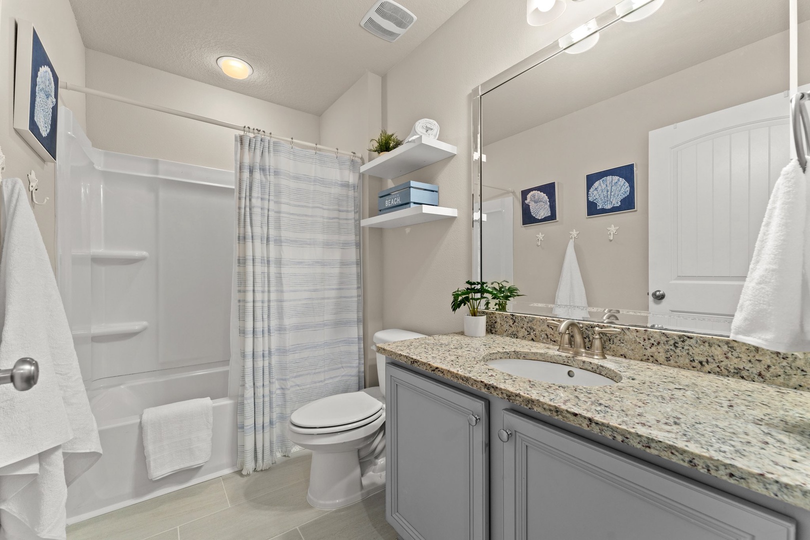 26-web-or-mls-305 Tropical Vreeze Dr033