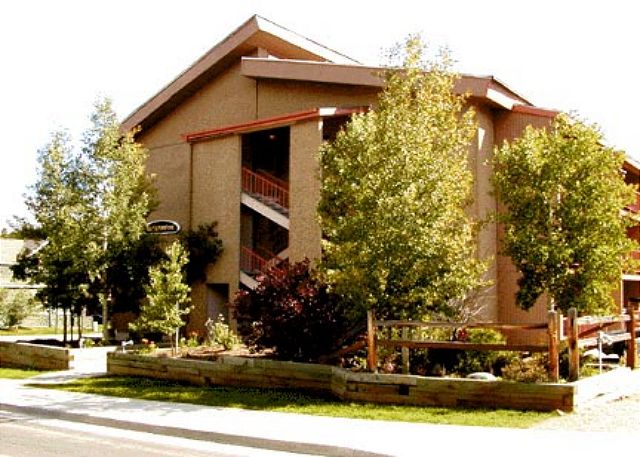 Alpenrose 105 2 Bedroom, 1 Bathroom