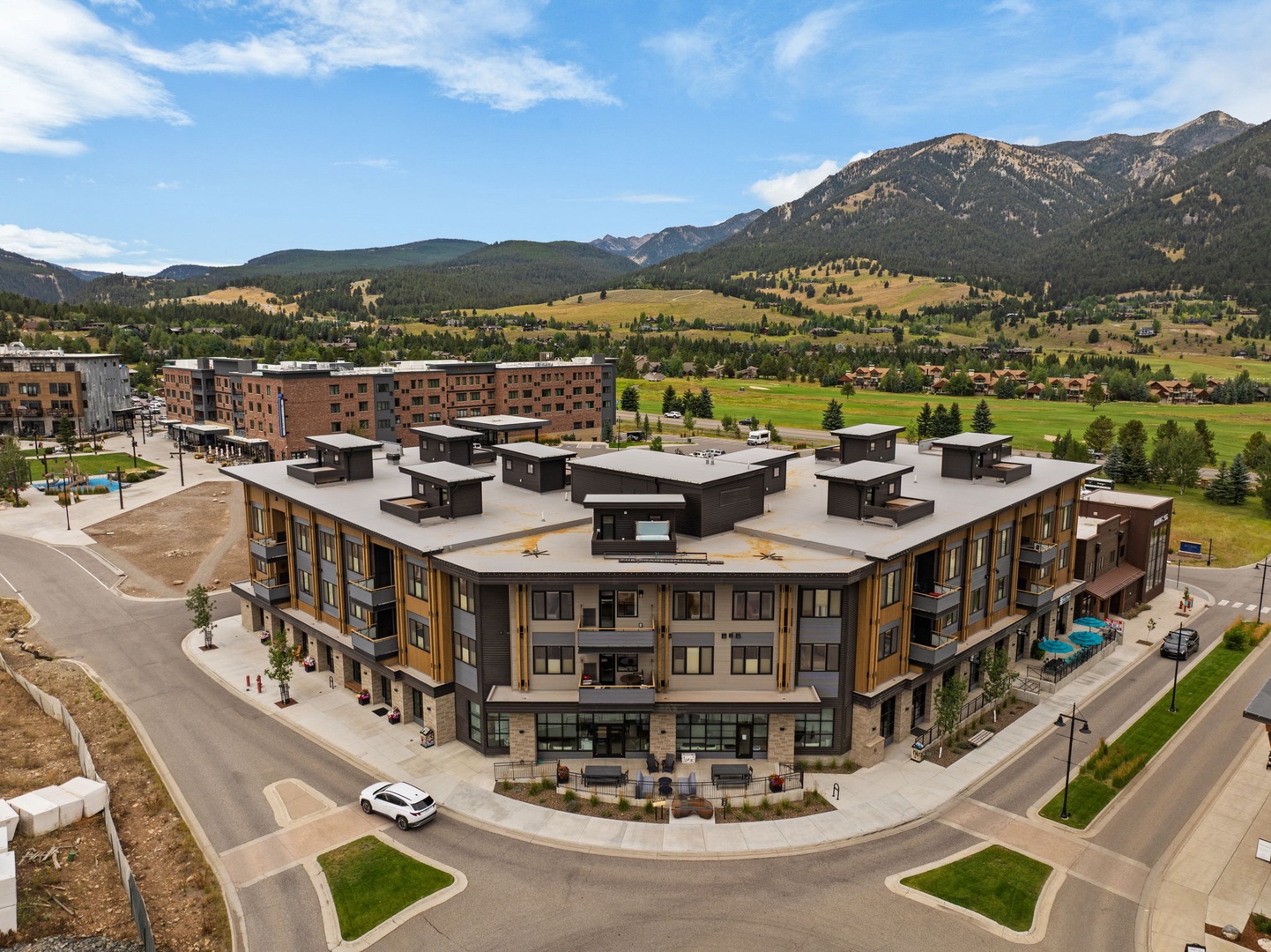 DJI_20260827175333_0229_D_SC3