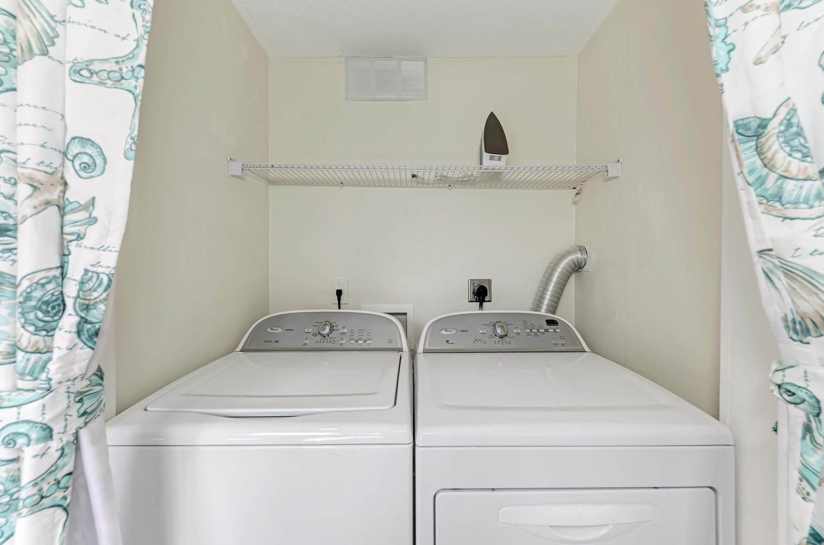 Washer/Dryer Onsite