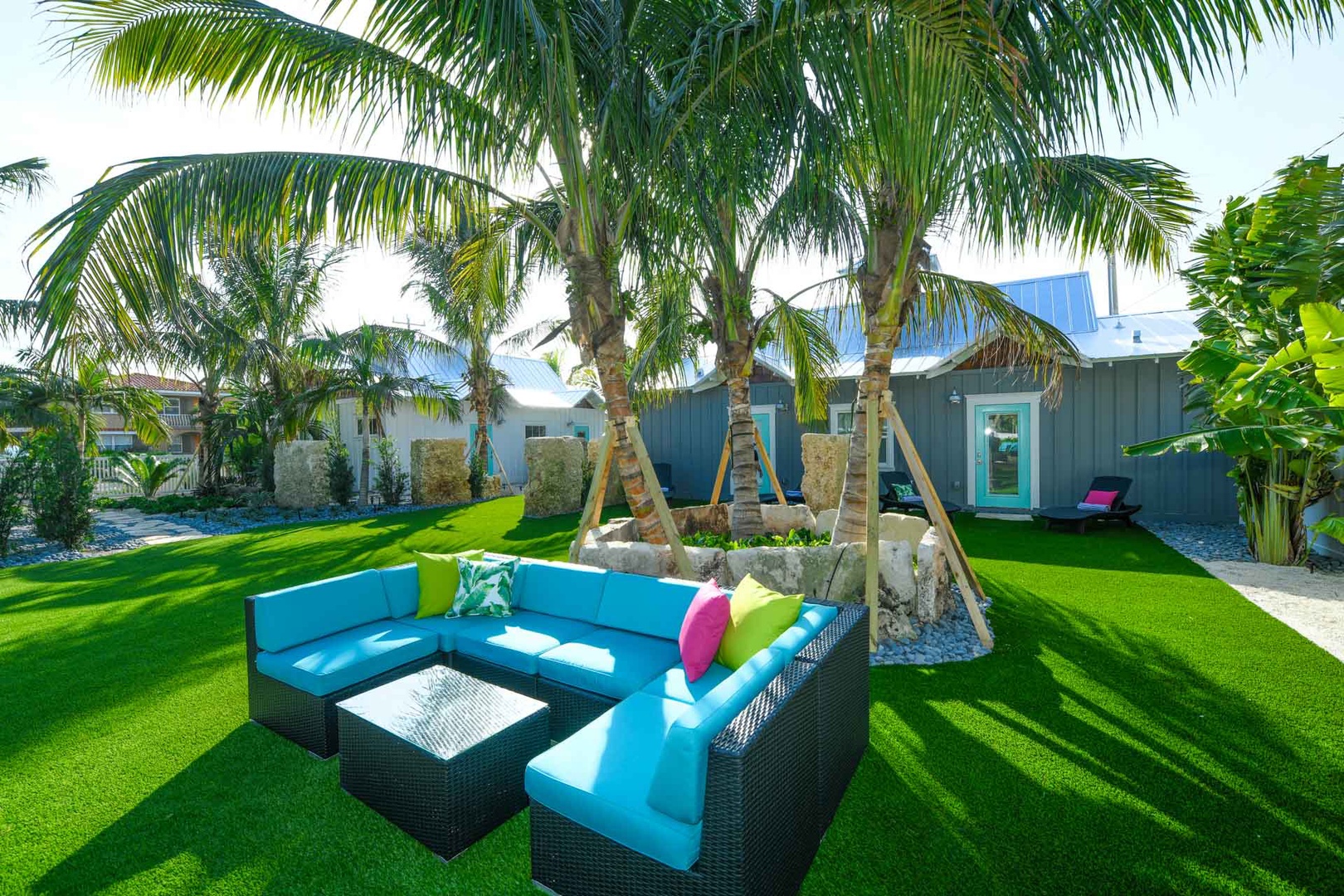 Outdoor Living Room at Islands West Resort, Villa Seashell - AMI Locals