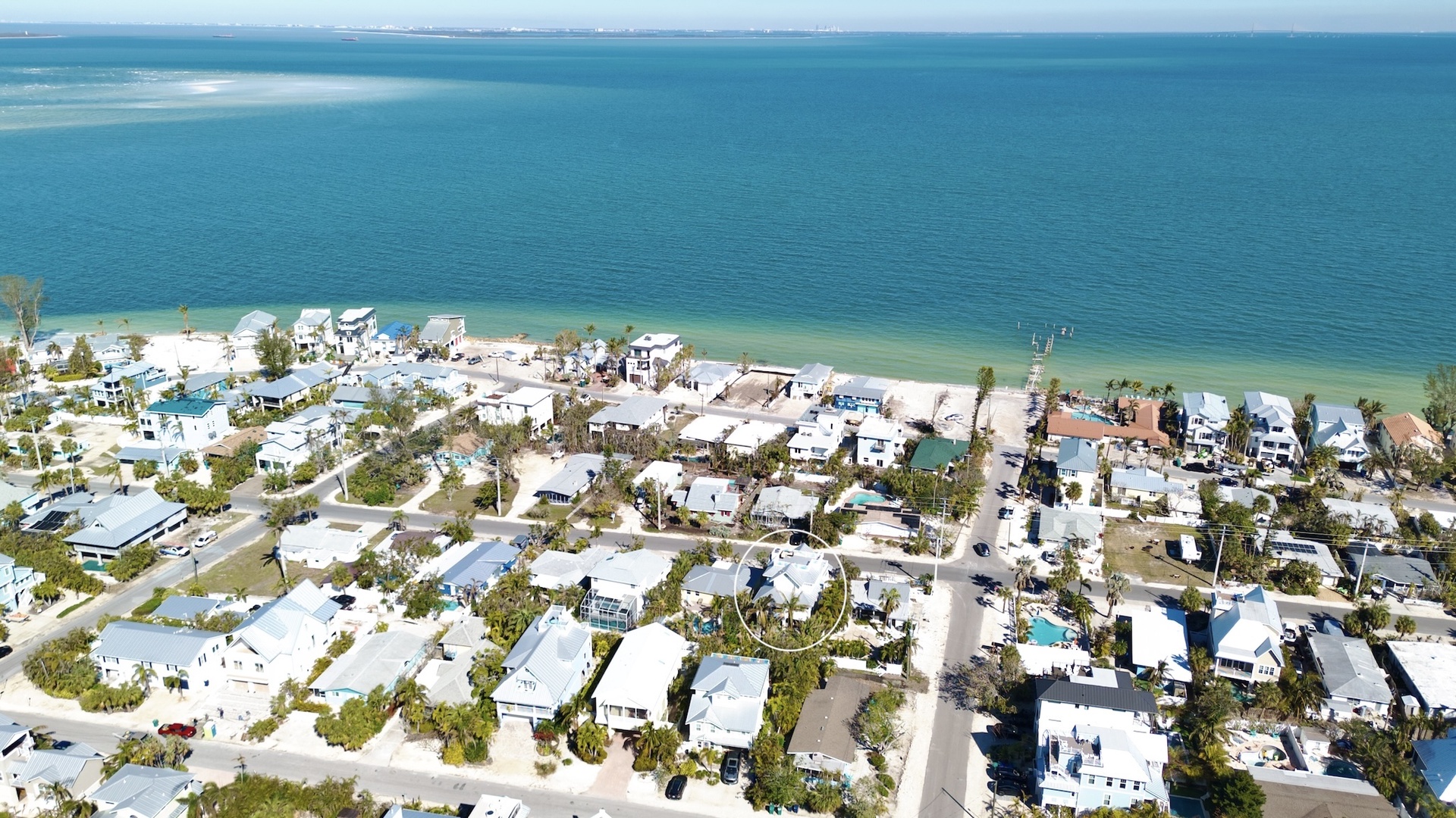 Coconut Breeze Estate by Anna Maria Island Accommodations