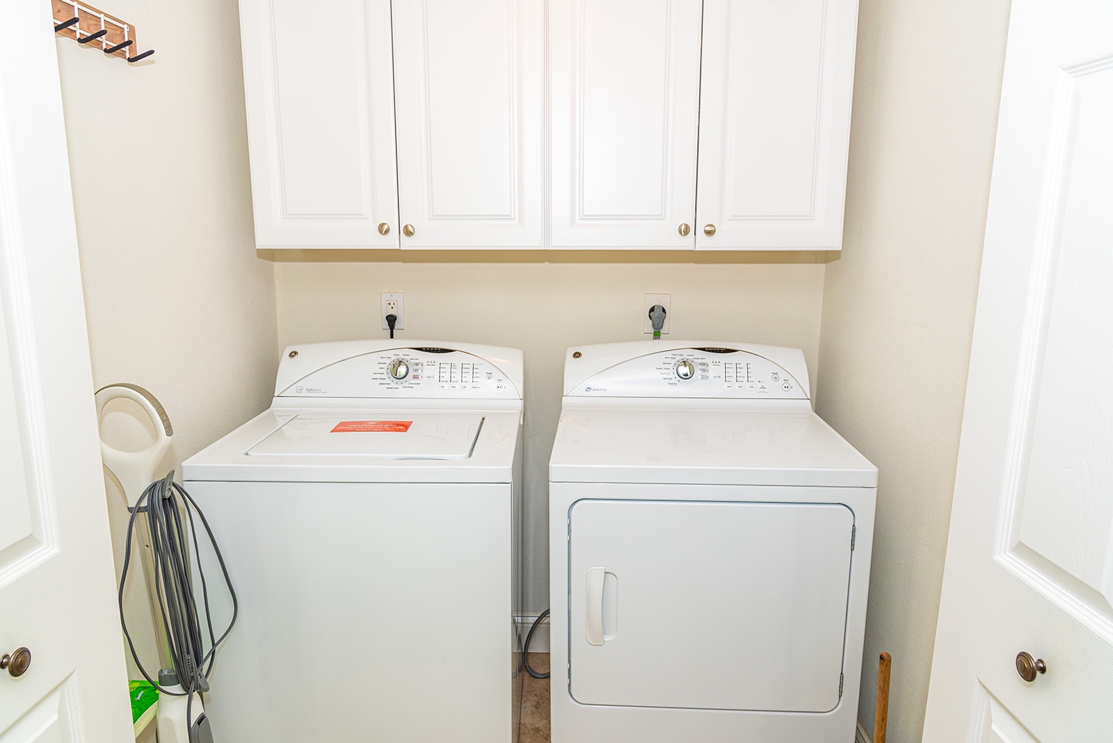 Full size Washer and Dryer in unit