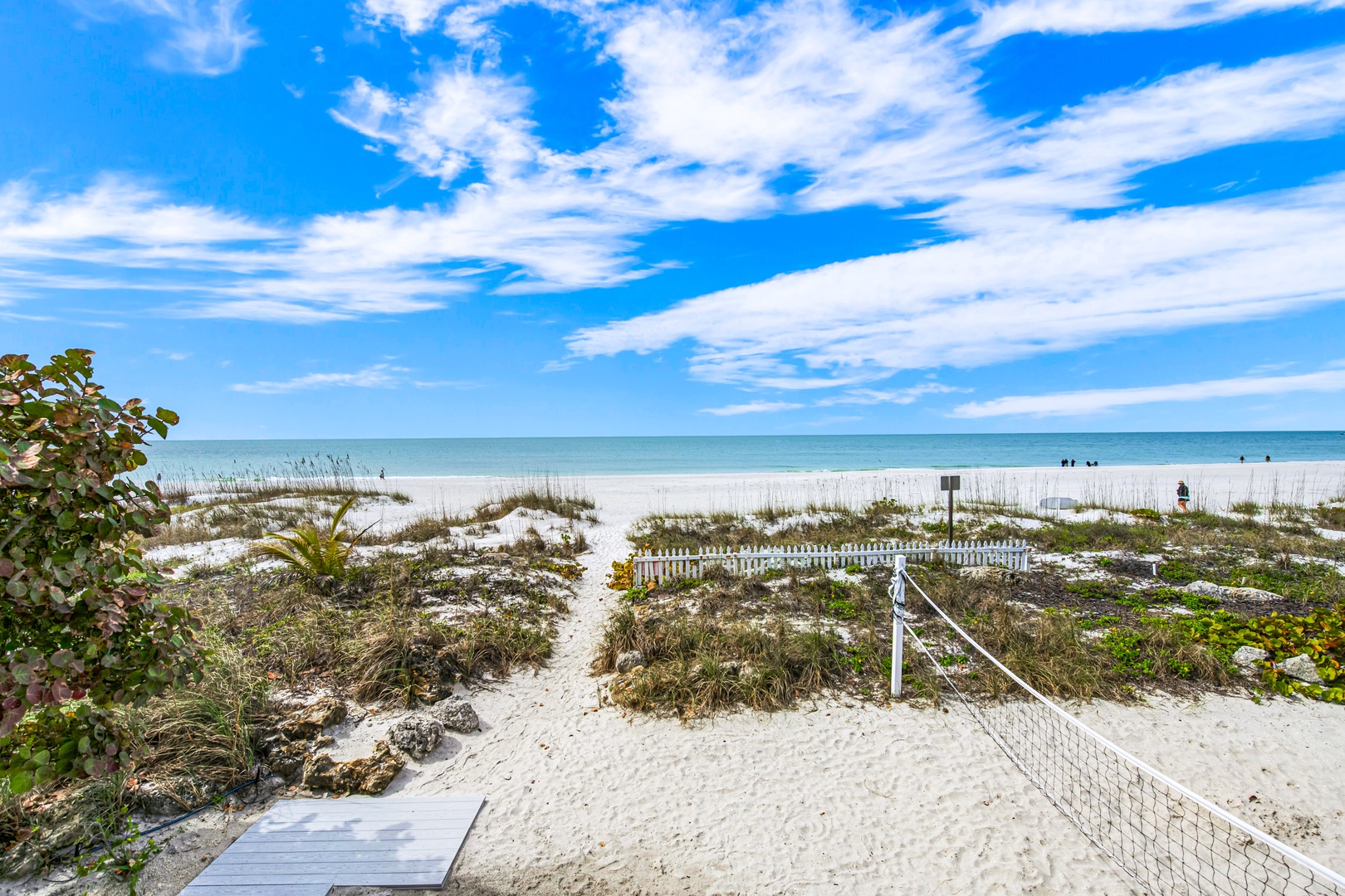 Beach Front - Private Volley Ball Net