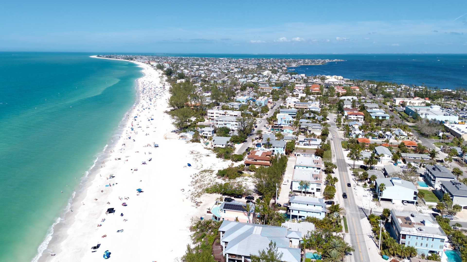 Cottage By The Sea by Anna Maria Island Accommodations