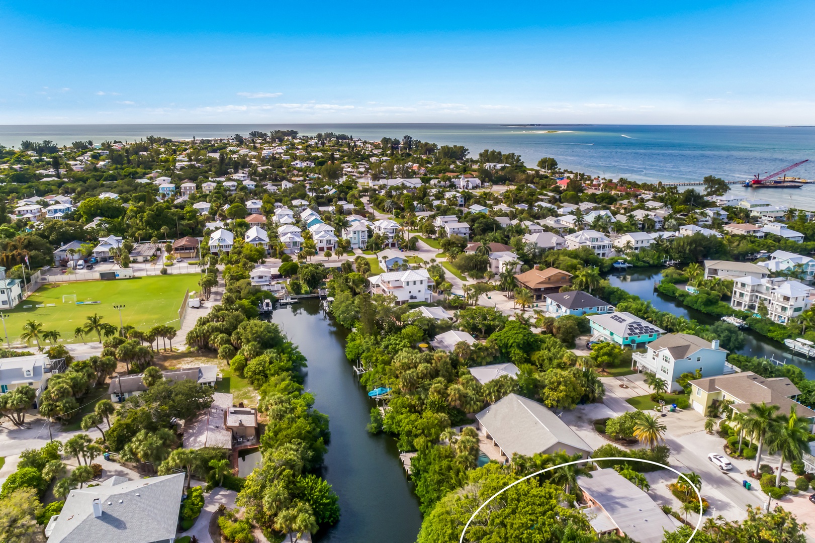 Love Shack by Anna Maria Island Accommodations