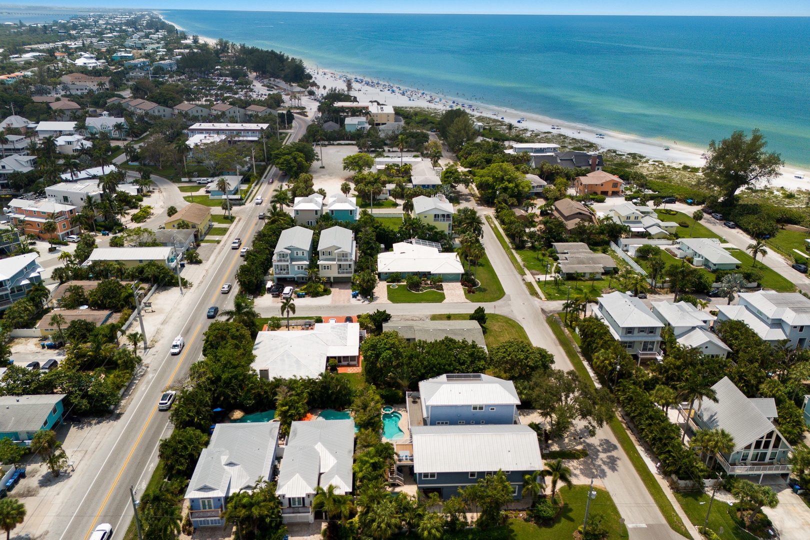 Rollin' with the Waves by Anna Maria Island Accommodations (2)